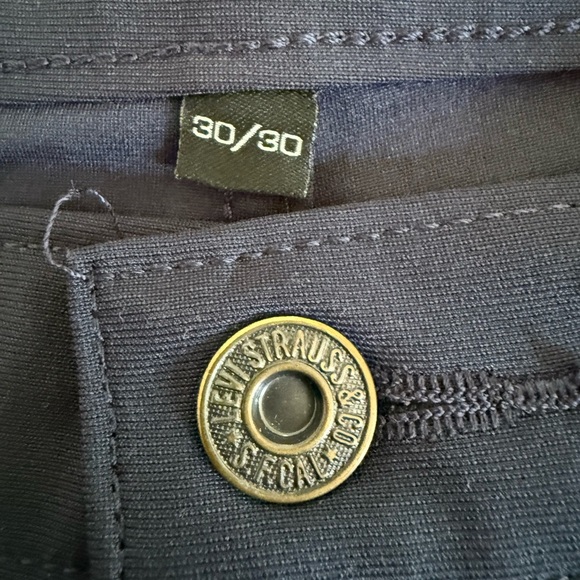 Levi’s 511 Slim Fit Pants Navy Blue W30 L30 Engineered for Movement - Picture 2 of 12